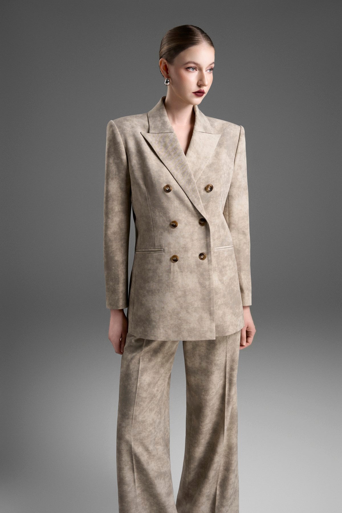 Classic Double-Breasted Blazer with Welt Pockets