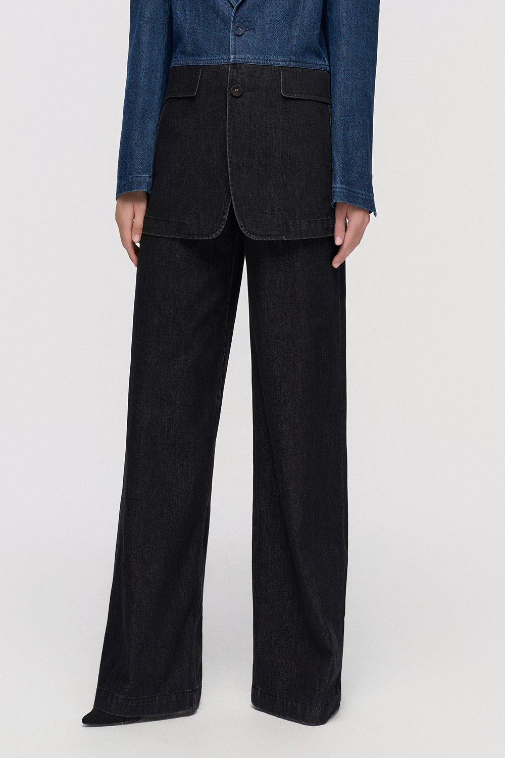 Trousers Wide-leg black denim trousers with a relaxed fit