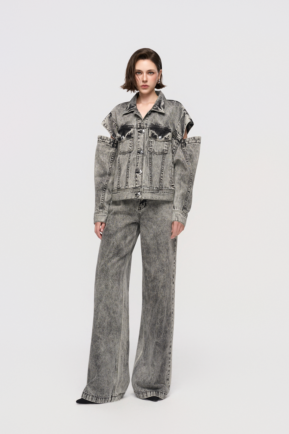 Open-Shoulder Point Collar Jacket