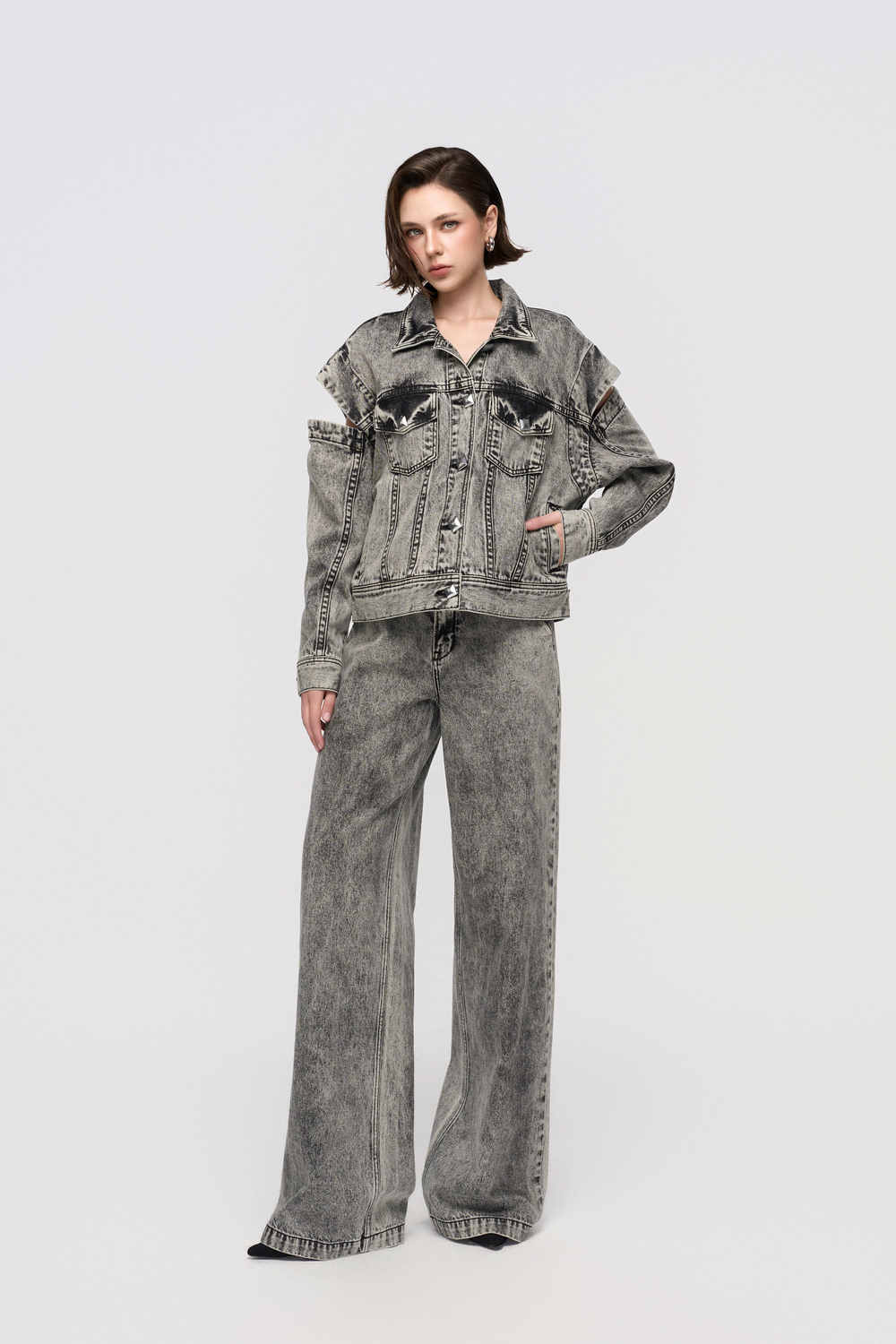 Open-Shoulder Point Collar Jacket