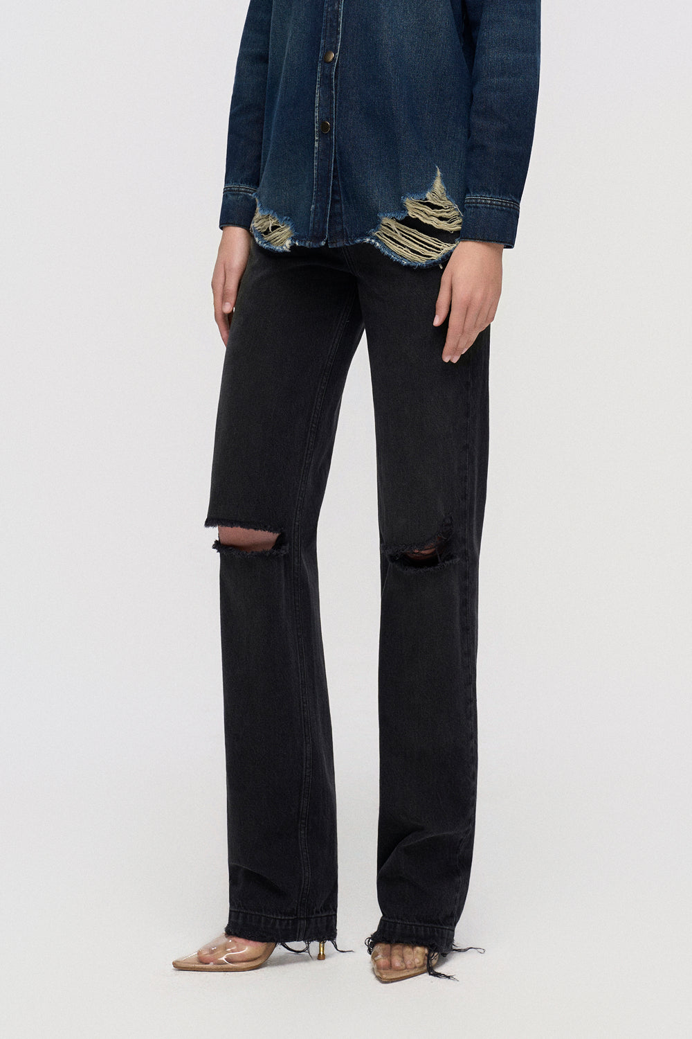 Trousers Straight-leg denim with raw edge knee cut out