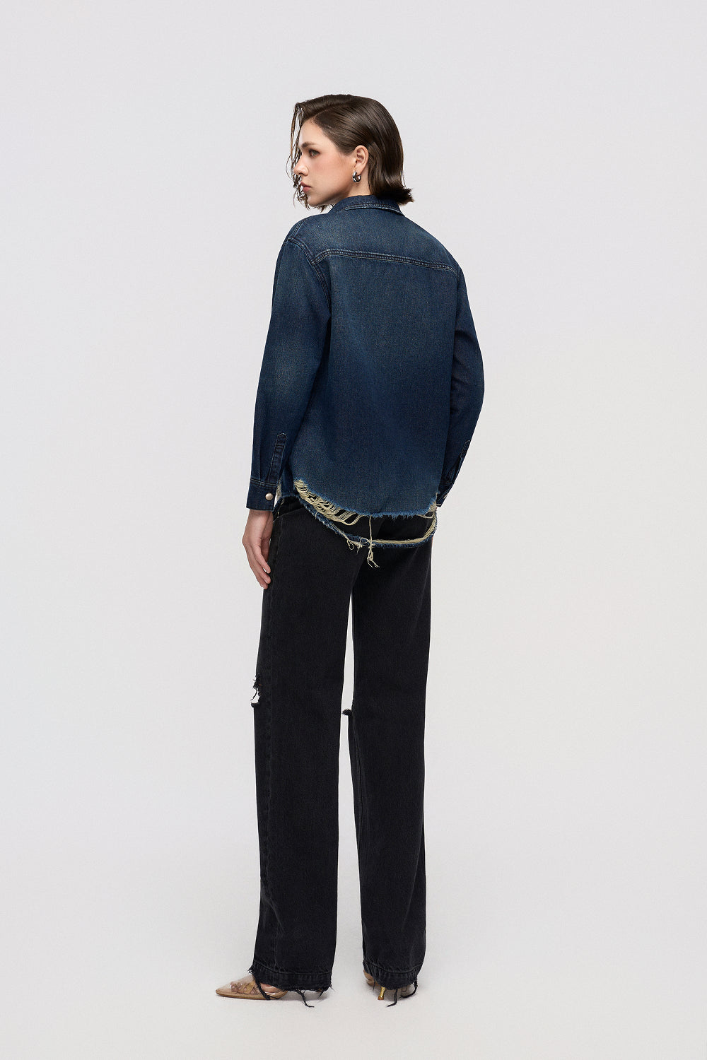 Shirt Denim shirt with an enzyme wash and raw hems