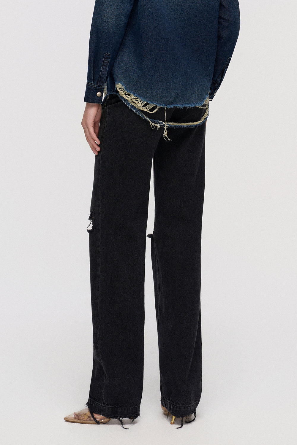 Trousers Straight-leg denim with raw edge knee cut out