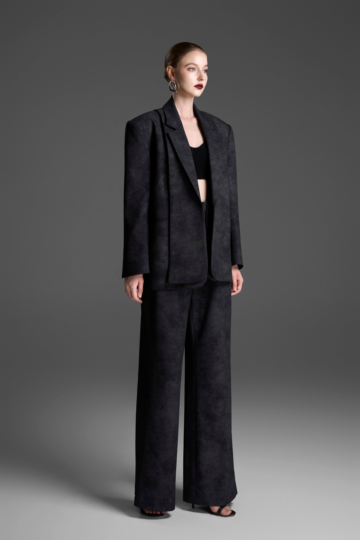 Blazer with a Detachable Collar and a Grey-Black Wash