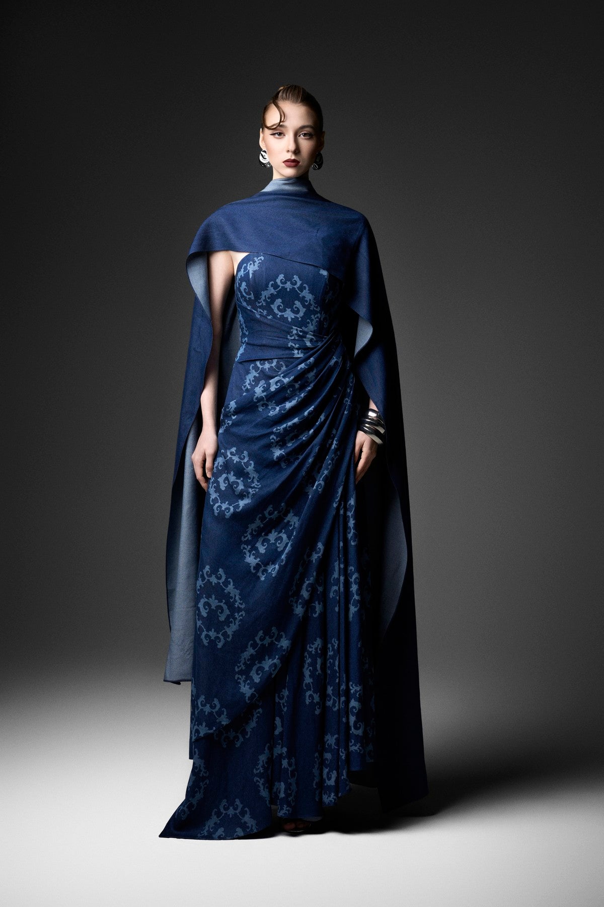 Rococo Laser-Printed Wavy Bust Dress with Pleated Waist
