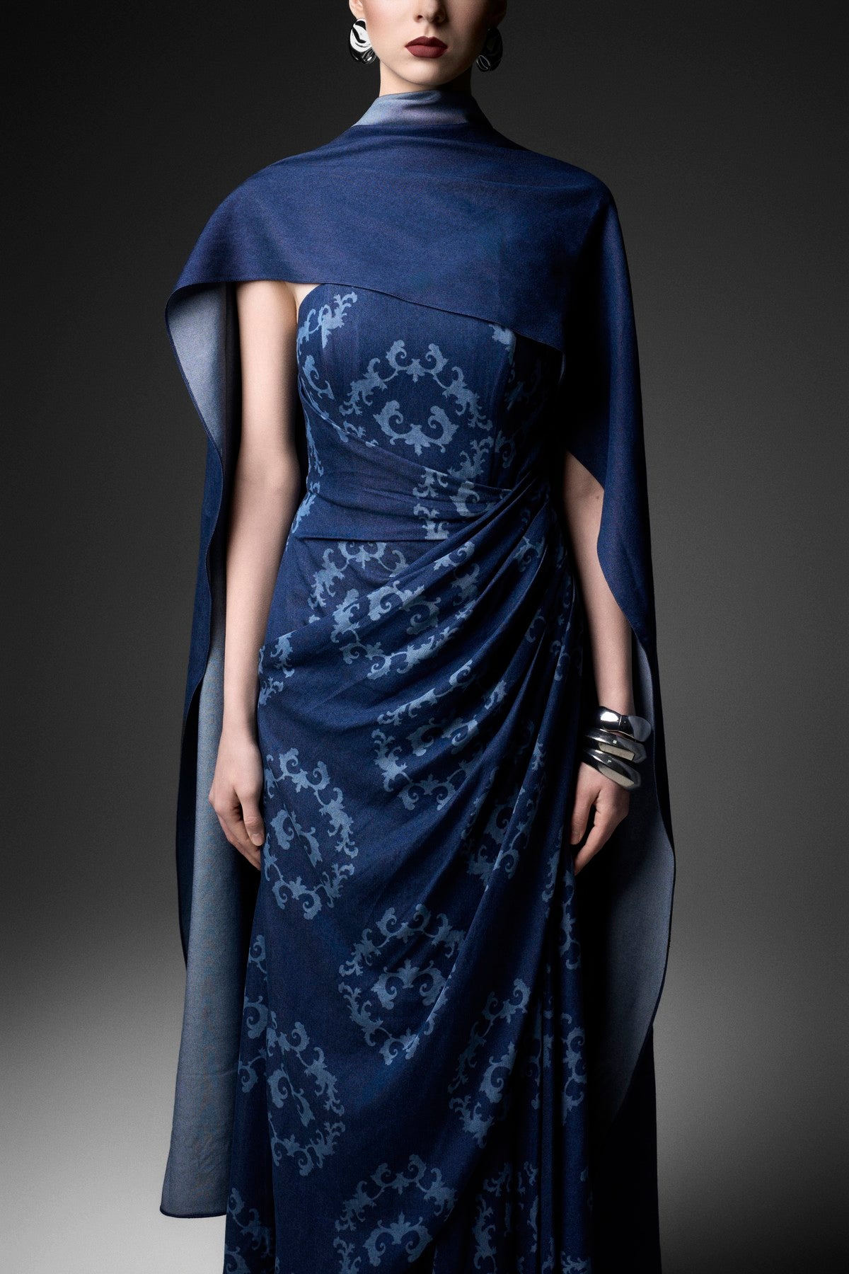 Rococo Laser-Printed Wavy Bust Dress with Pleated Waist