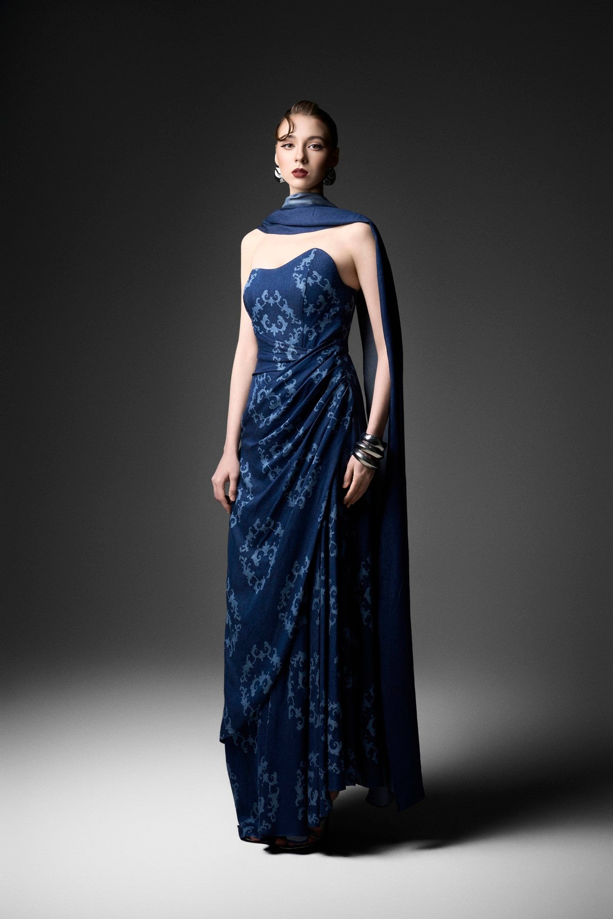 Rococo Laser-Printed Wavy Bust Dress with Pleated Waist