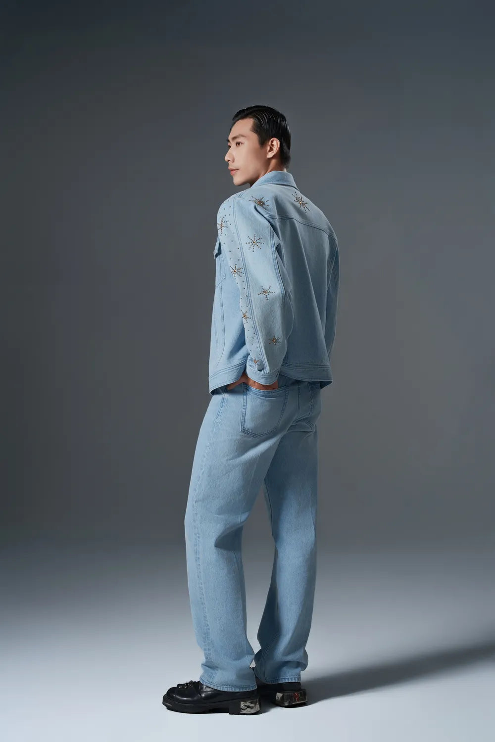 Front Knife Straight Jeans