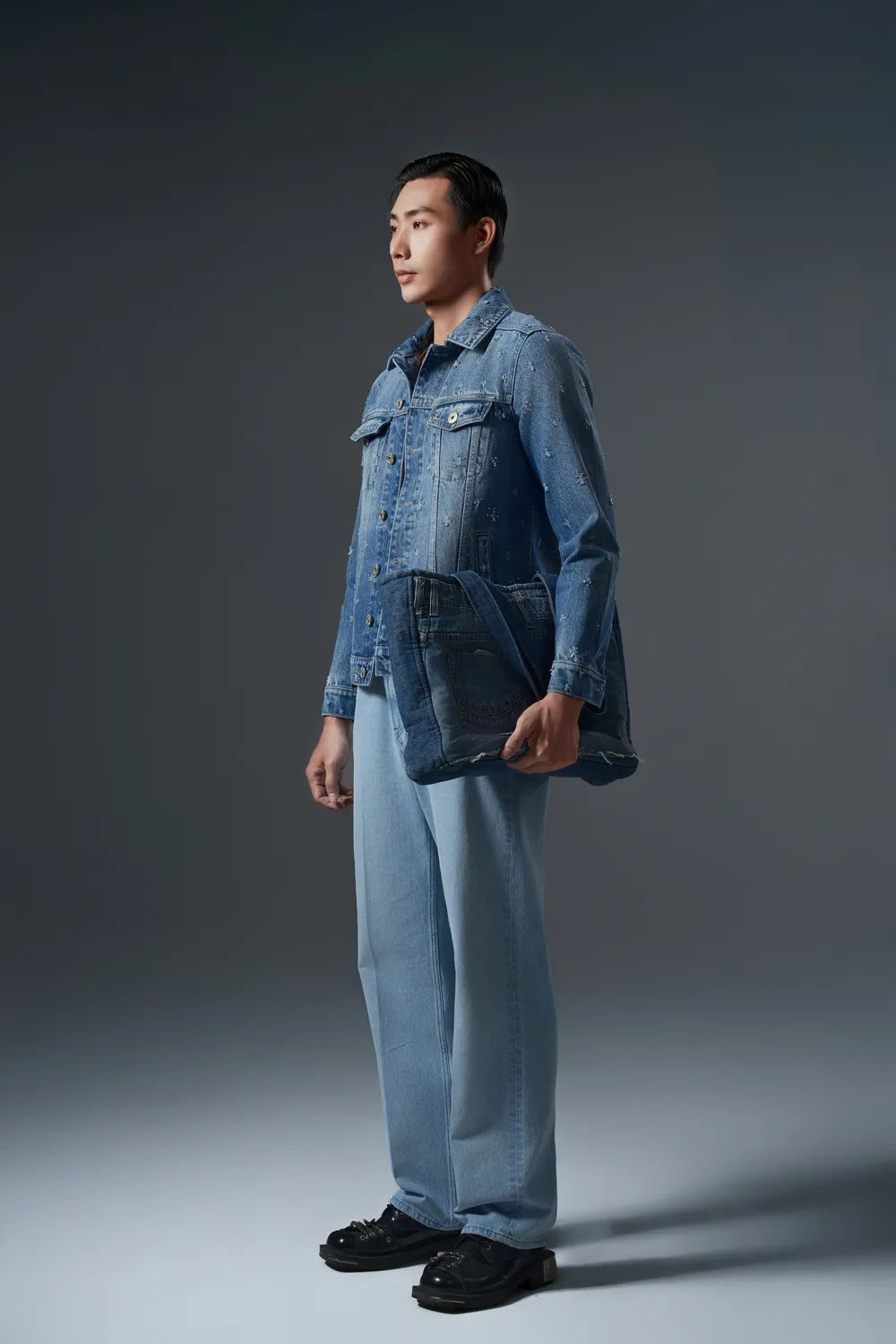 Mid-Rise Waistband Jeans