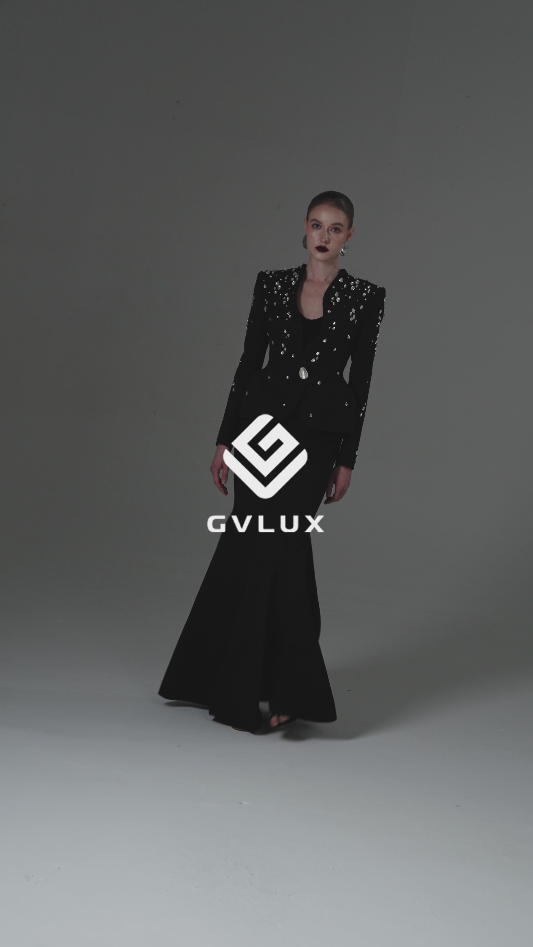 Collarless Paneled Top with a Curved, Flared Waist
