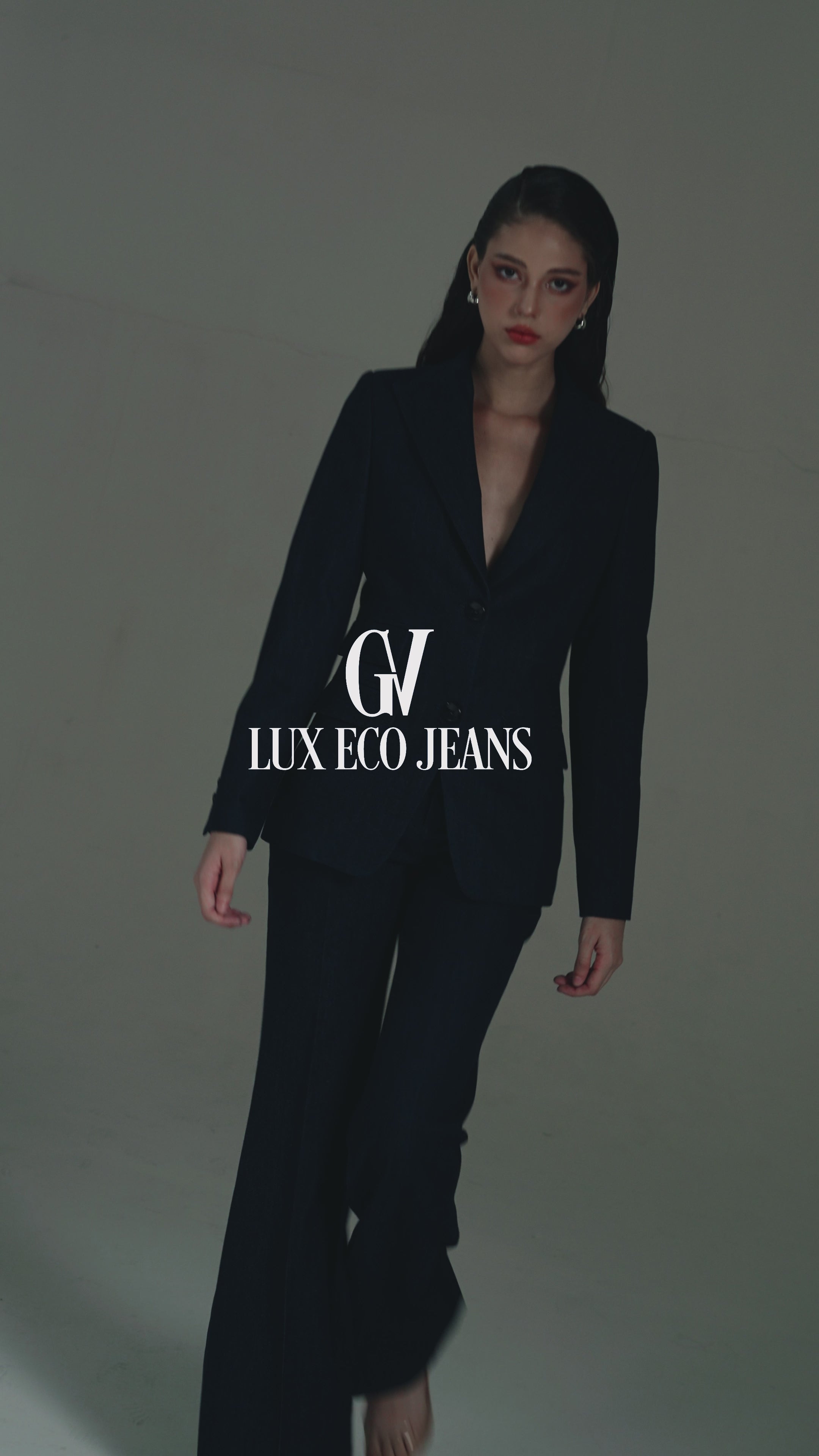 Front Knife Flared Trousers